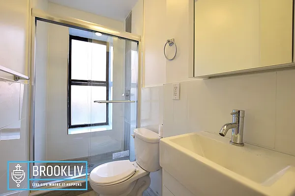 Rented by null | media 6