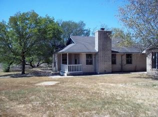 7751 Coughran Rd, Pleasanton, TX 78064