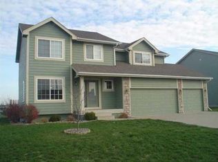 223 21st St SW, Altoona, IA 50009