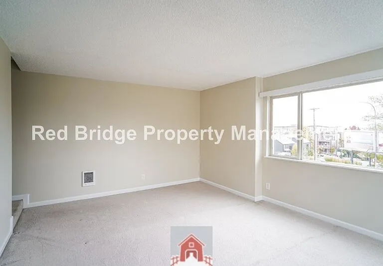 4314 SW View Point Ter #8 — Photo 7