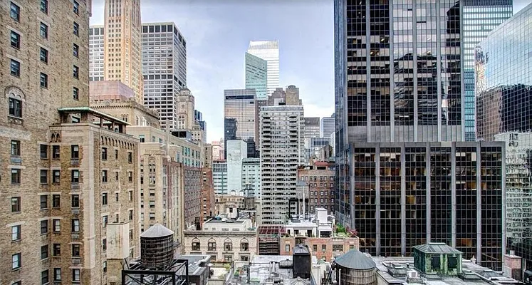 Rented by Level Group | media 15