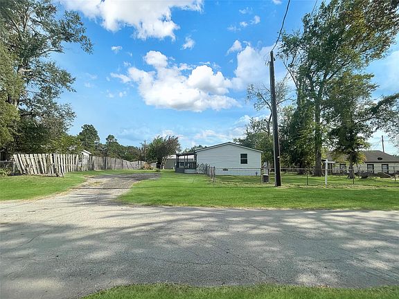 2nd image of 181 Cyclone St