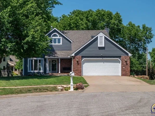 3534 SW Summerwood Ct, Topeka, KS 66614