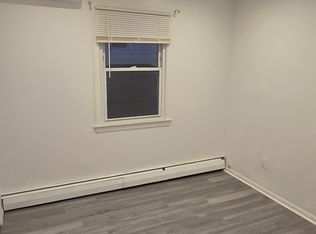 325 Beach 46th St, Far Rockaway, NY 11691