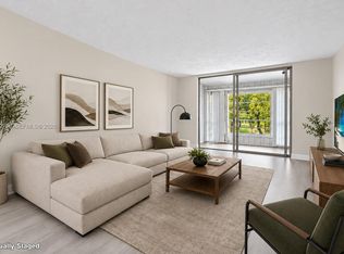 Omega Condo, Plantation, FL 33313
