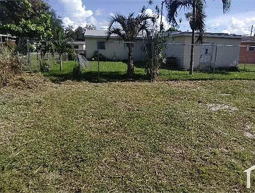 3 bed, $3,204 — Photo 3