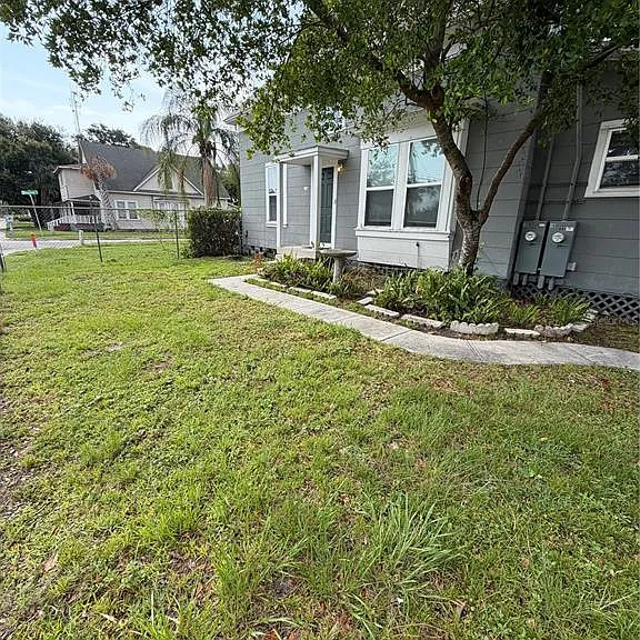118 N Beaumont Ave — Photo 10