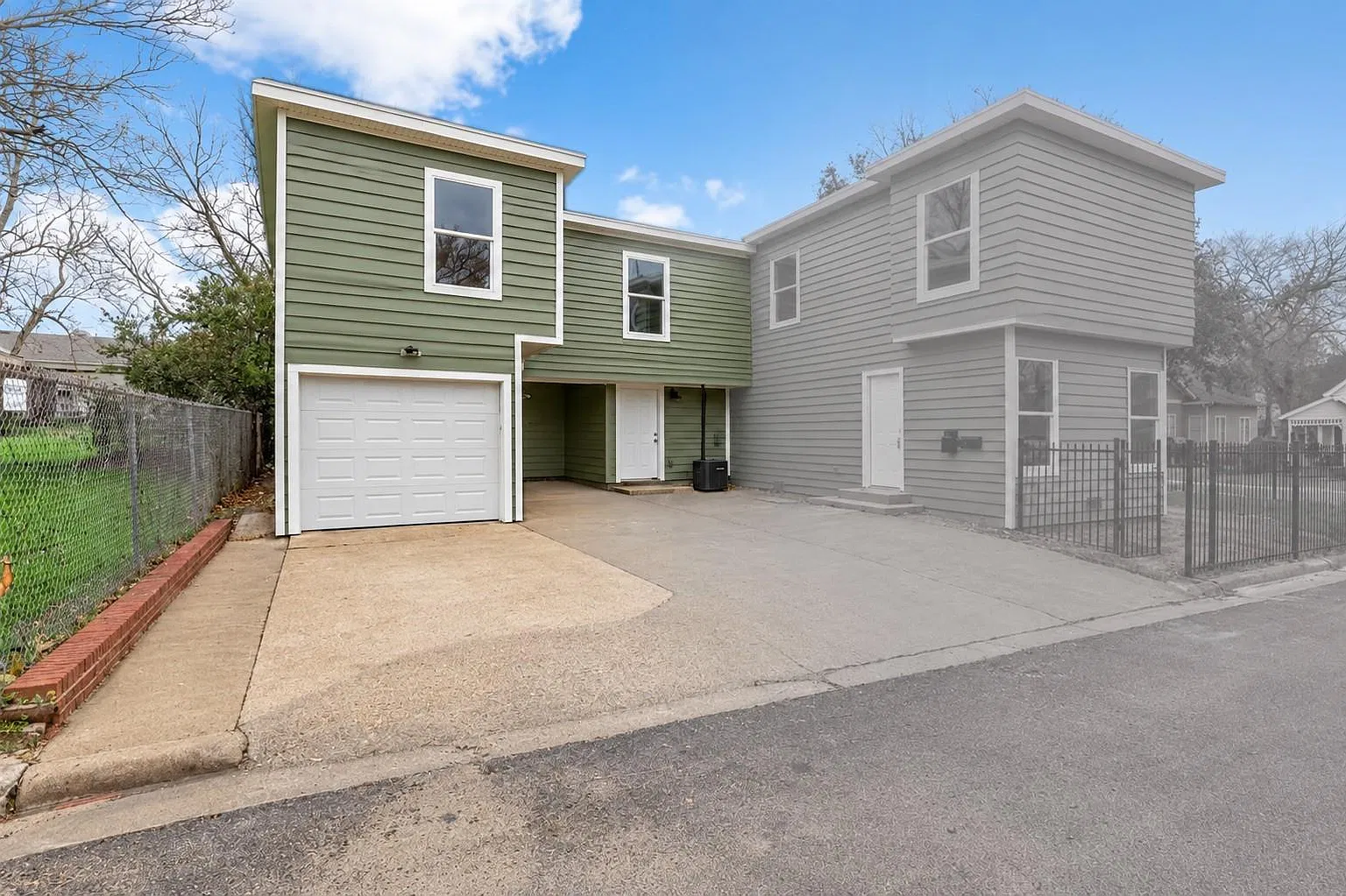 3 bed, 2.0 bath, 1138 sqft, $1,650 — Photo 1