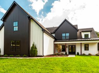 2039 Liberty Ln, Gallatin, TN 37066