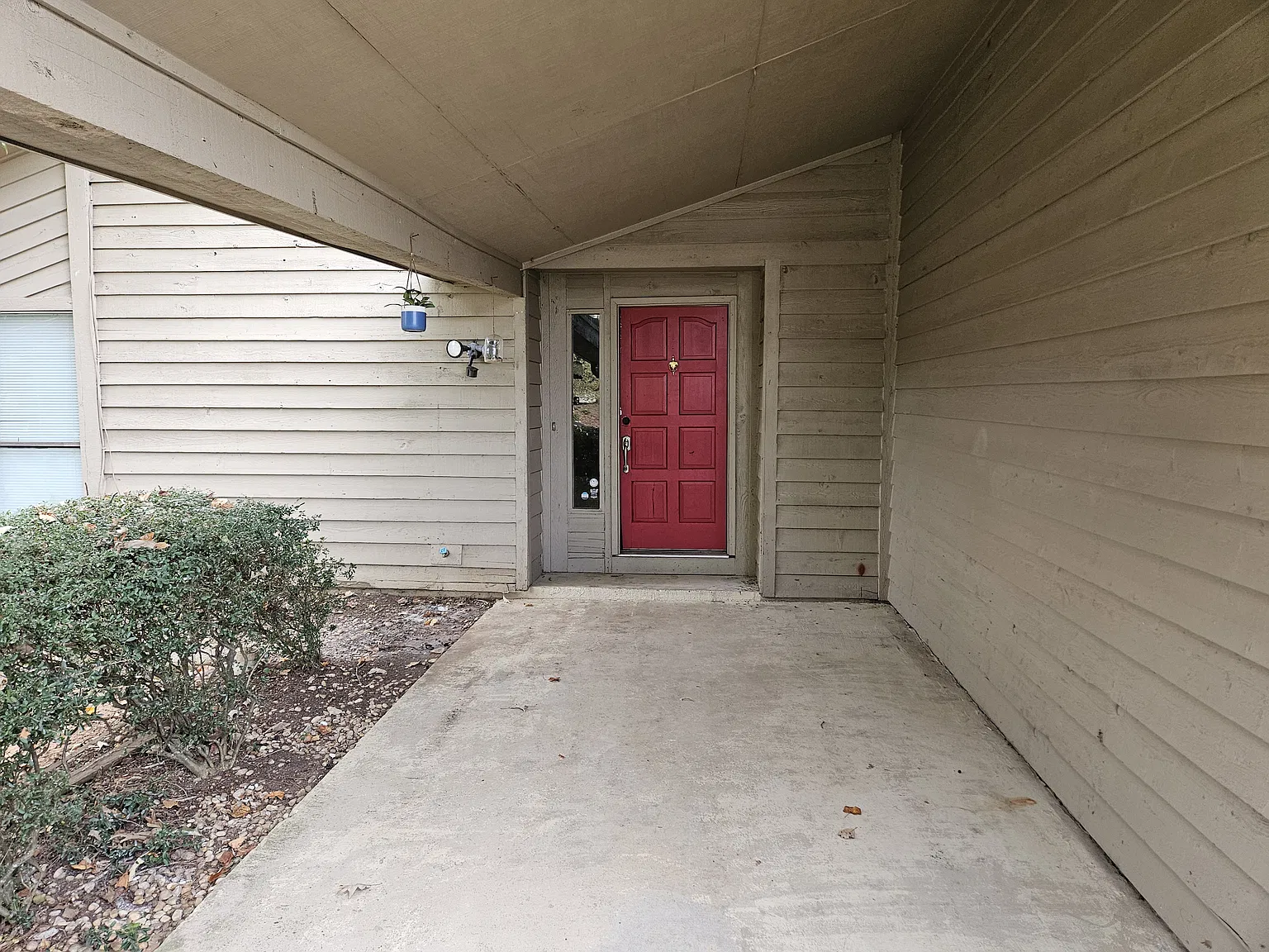 3 bed, 1800 sqft, $2,250 — Photo 2