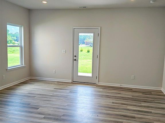 3rd image of 2207 Catawba Trace Dr