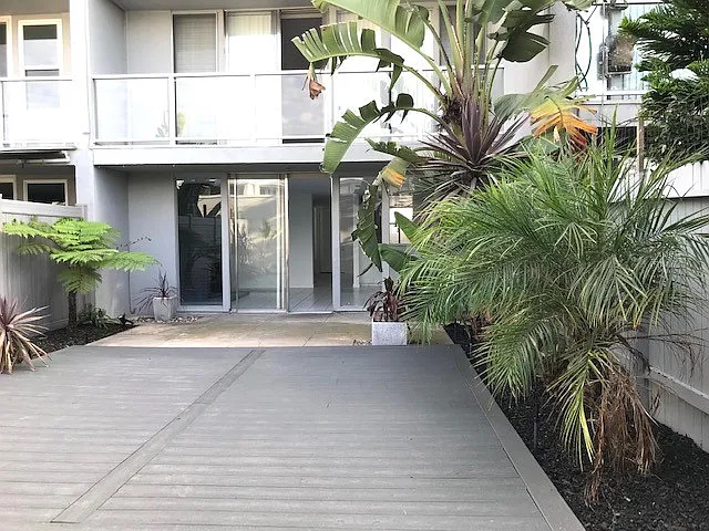 4065 Warner Ave — Photo 13