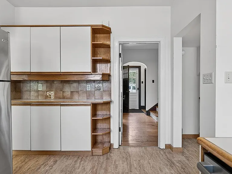 11608 Edinboro Rd NW — Photo 5
