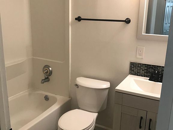 4th image of 1104 Mariedale Ct APT B