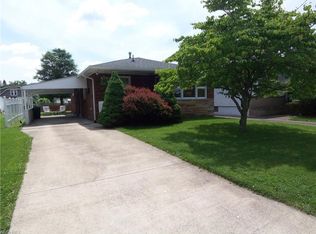 406 40th St, Vienna, WV 26105