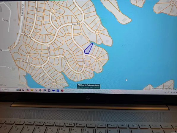 1 Gaza Ln, Hot Springs Village, AR 71909