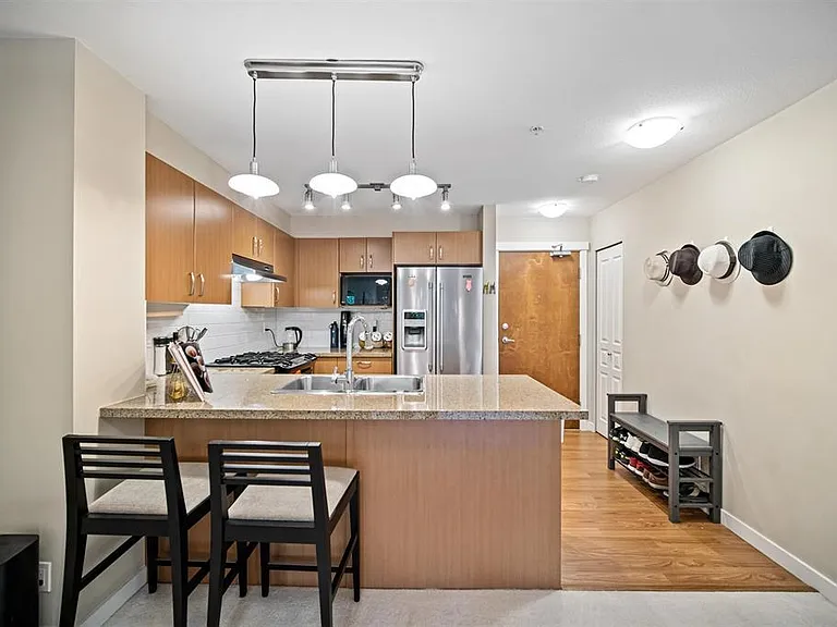 3105 Lincoln Ave #209 — Photo 3