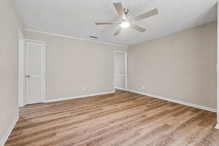 886 Martin Heights Dr NW #B — Photo 5