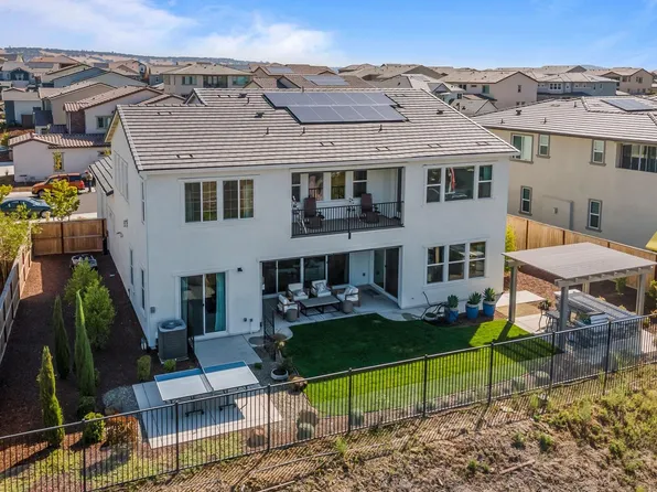 3363 Loggerhead Cir, Folsom, CA 95630