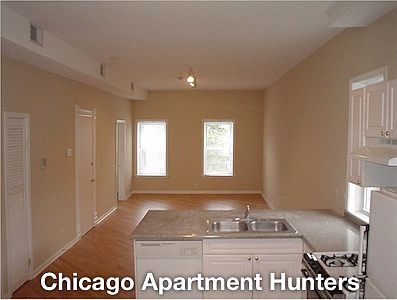 1st image of 3249 N Lakewood Ave #1