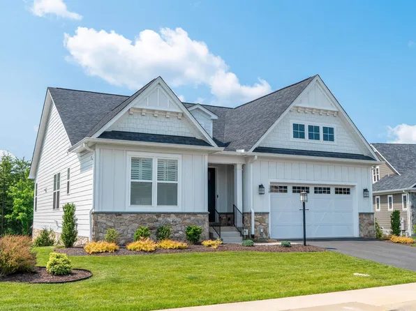 128 Red Pine Dr, Zion Crossroads, VA 22942