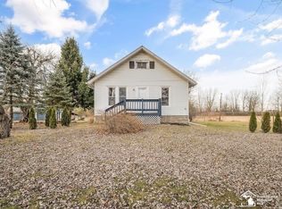 41040 Willow Rd, New Boston, MI 48164
