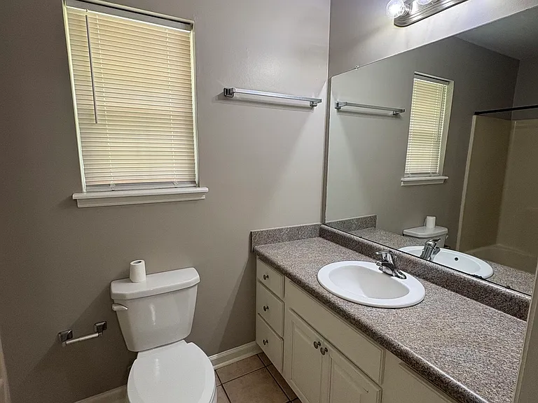 1701 Claxton Dairy Rd #B2 — Photo 5