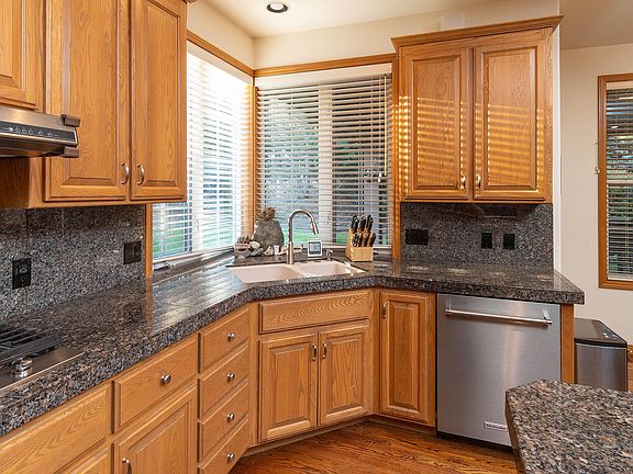 1153 NW Redfield Circle_0177 copy>