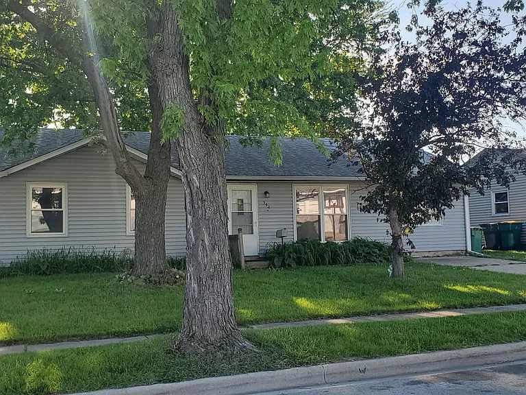 344 Emery Ave — Photo 1