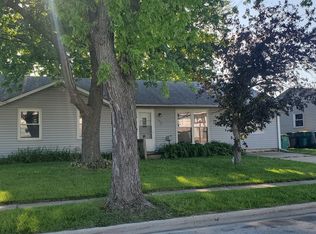 344 Emery Ave, Romeoville, IL 60446