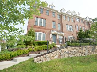 2650 S Shirlington Rd, Arlington, VA 22206