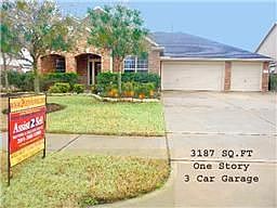 Unique David Weekly's extra large one story with 3 car garage and an oversized 9,600 lot size