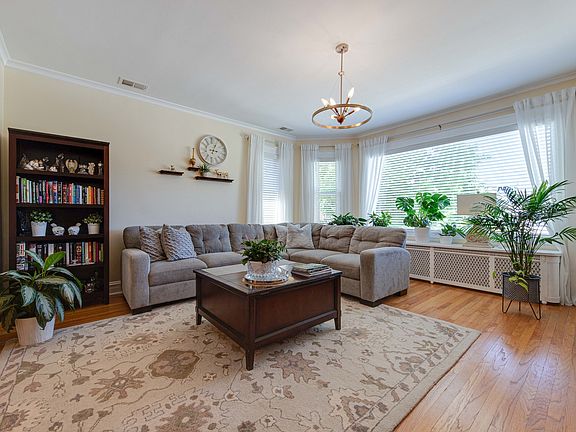 4th image of 7905 W Elmgrove Dr