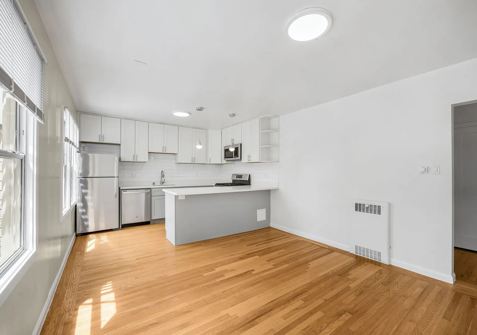 475 Chestnut Street (973r) — Photo 1