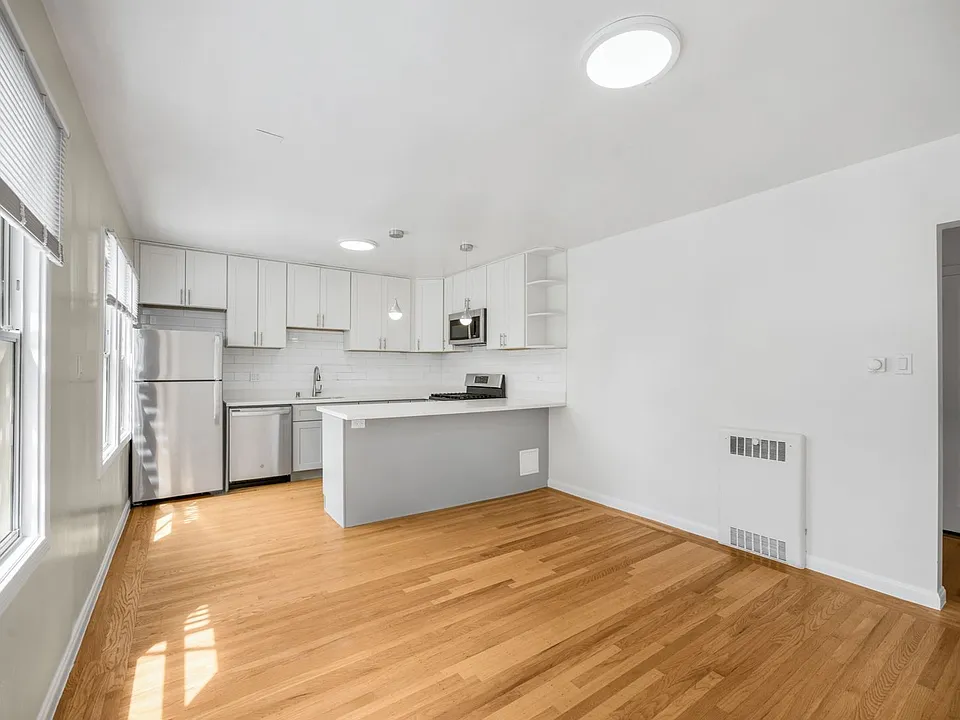 475 Chestnut St #973R