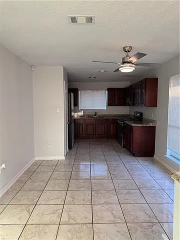 2541 Virginian Colony Ave — Photo 4