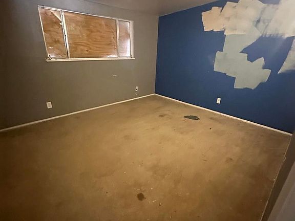 5th image of 2901 S Lea Ave