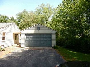 9 Old Forge Rd, Smithfield, RI 02917