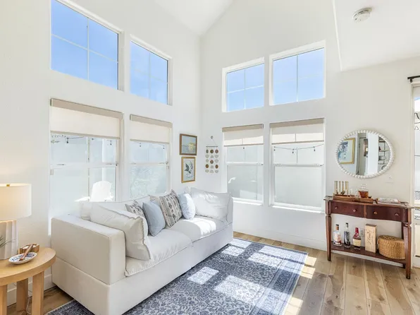 1520 Pinebrook Place, Santa Rosa, CA 95403