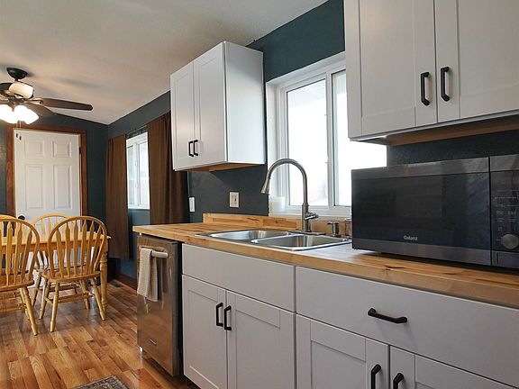 5th image of 2940 Saratoga Rd