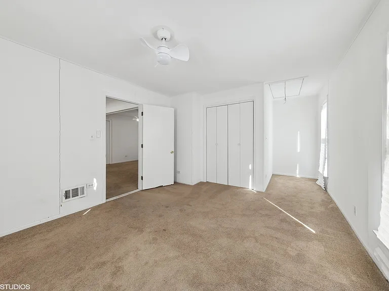 9518 S 53rd Ave #2 — Photo 10