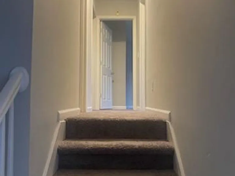 4866 Fenbrook Dr — Photo 8