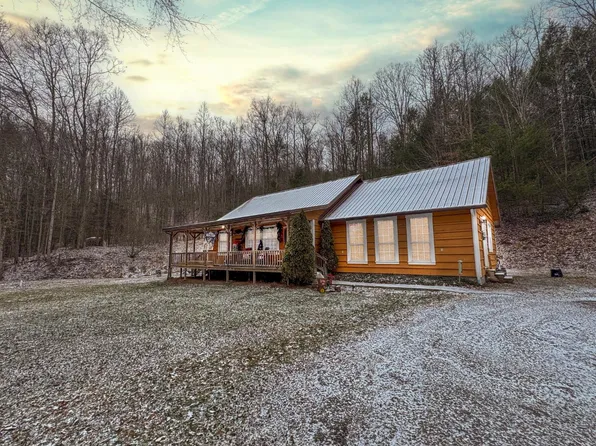 15 Laurel Branch Rd, Clear Fork, WV 24822