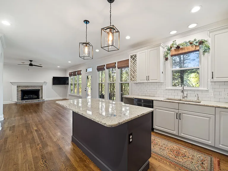 4601 Jamesford Dr — Photo 4