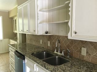 205 Garden Club Dr, Overton, TX 75684