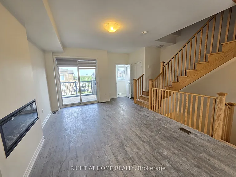 118 Purple Sage Dr #UPPER — Photo 5