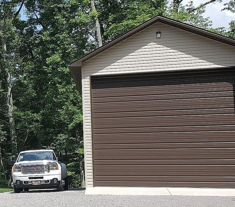 1st image of 727 Taopi Ln