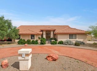 8904 W Country Club Trl, Peoria, AZ 85383