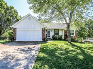 17185 Elm Trail Dr, Eureka, MO 63025