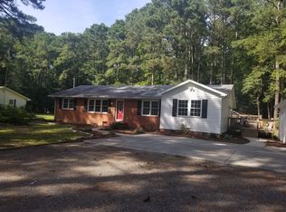 2526 Glebe Rd, Mathews, VA 23109